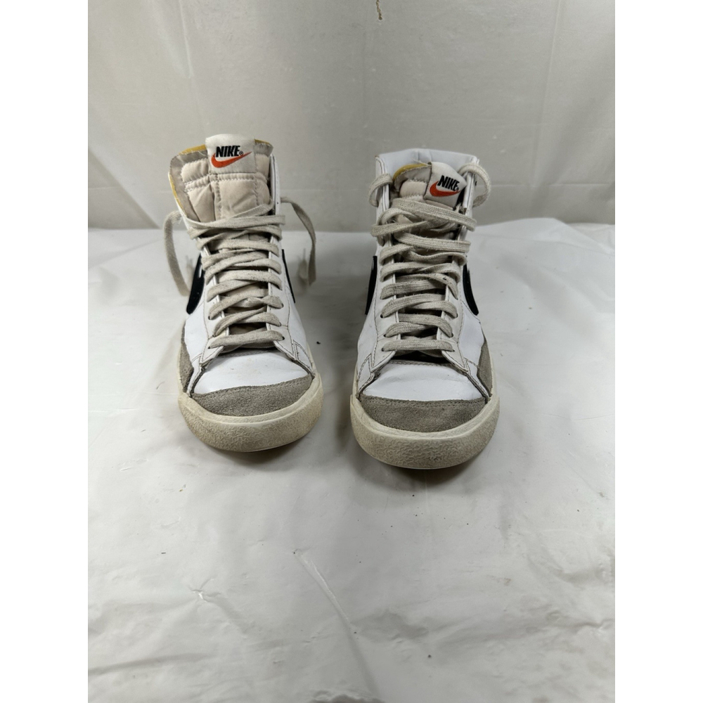 Nike Blazer '77 High Top Sneaker Women's Size 9.5 CZ1055-100 SUEDE
